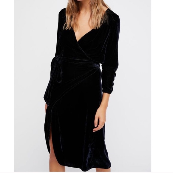 Free People Dresses & Skirts - NWT Free People x CP Shades Velvet Wrap Midi Dress
